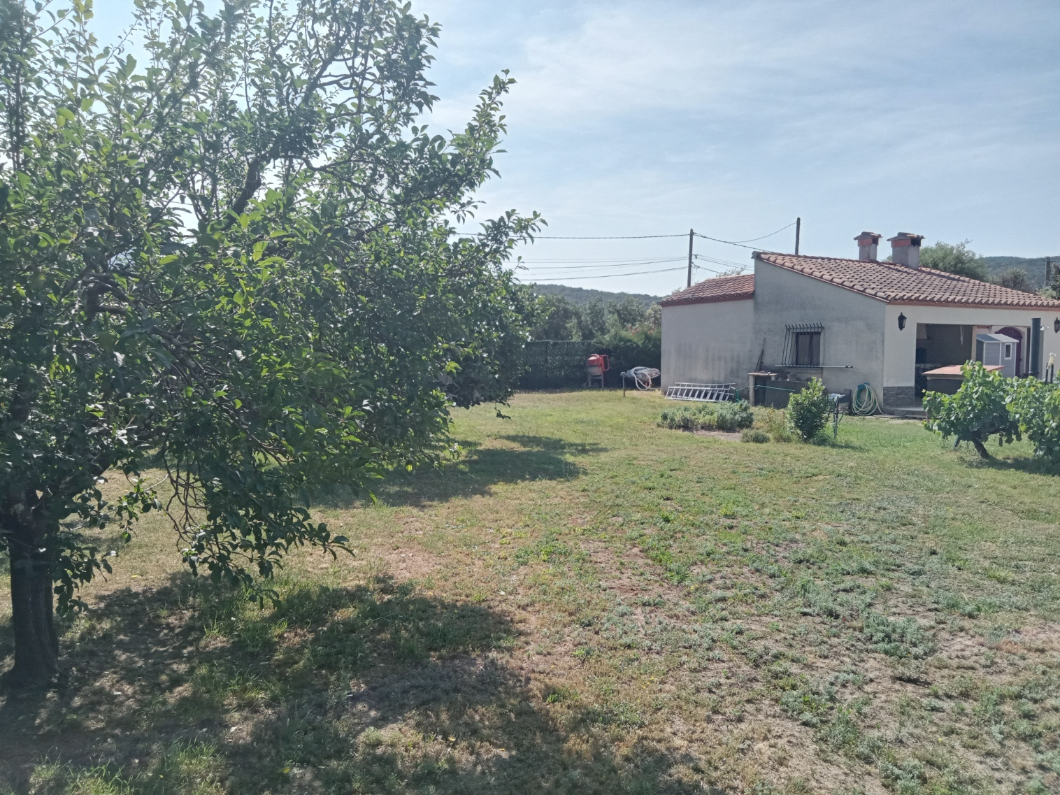 Terrain à Batir - Maureillas las illas - 316 000 €Envie de construire la maison de vos rêves ? Voici l'opportunité d'acquérir un joli terrain plat d'environ 1075m2, accessible depuis la route, aux abords de ce charmant village, avec une vue imprenable sur les montagnes au sud. De plus, il...