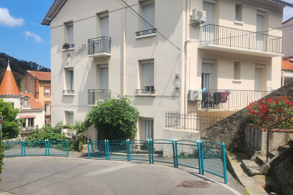 Main image Main Image