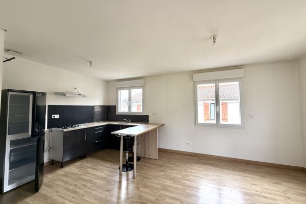 Main image Main Image